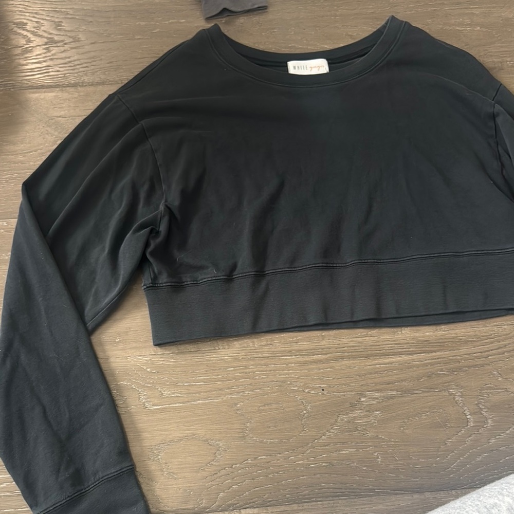 Black Long Sleeve Crop Top